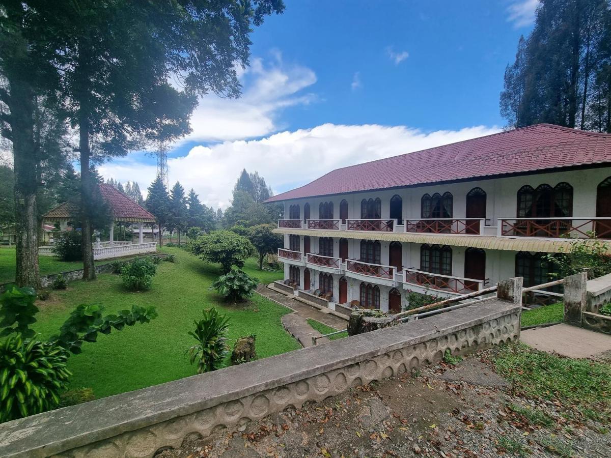 Oyo 93062 Sibayak Multinational Rest House Berastagi Exterior foto